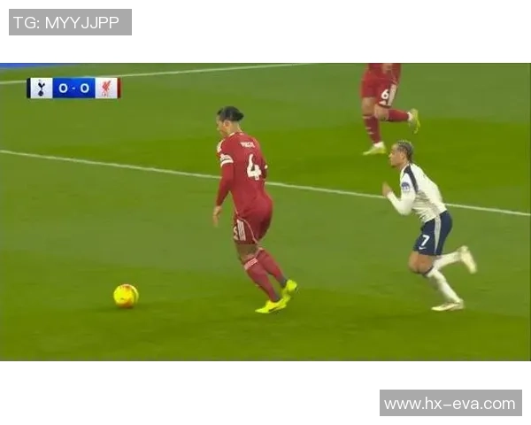 足总杯精彩对决那不勒斯与热刺激战成平局红牌事件引发全场热议